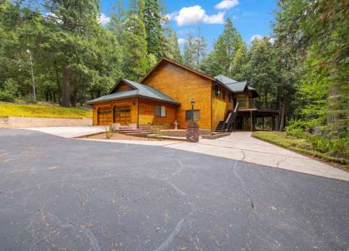 2641 Blackbird Lane